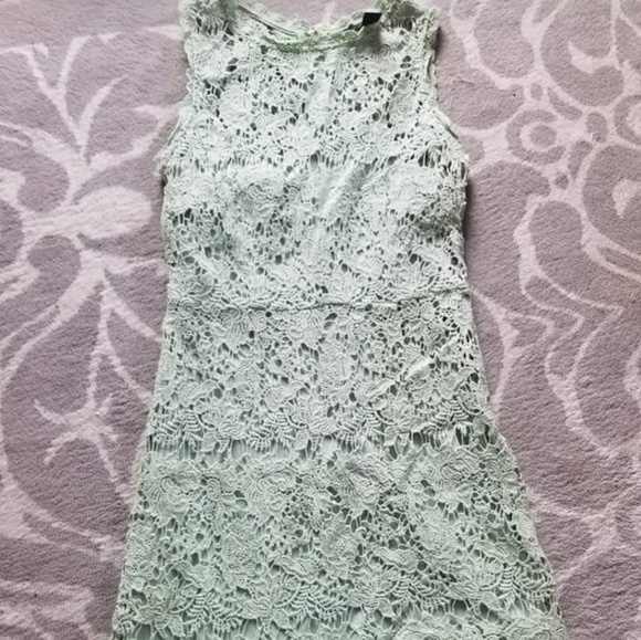 Green lace dress - Picture 1 of 1